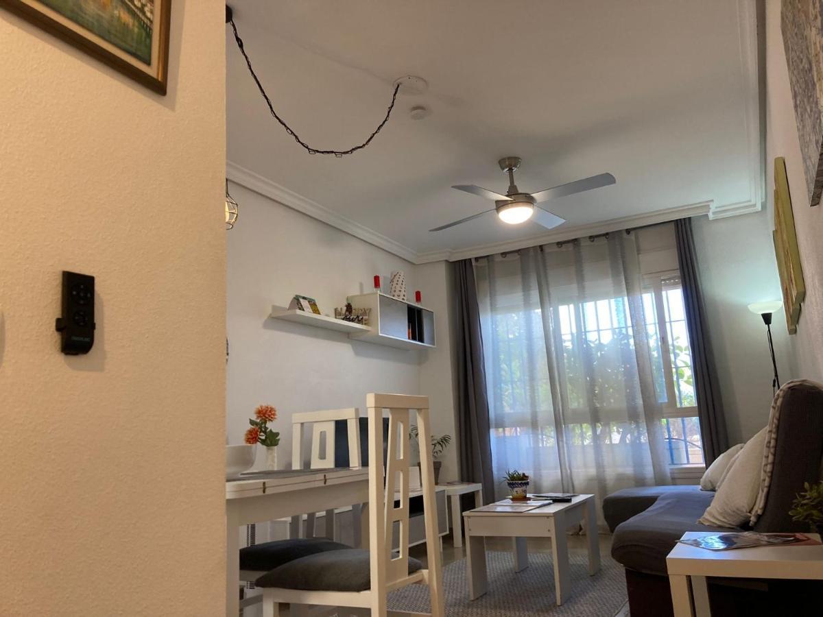 Marina Apartment Beach 埃斯特波纳 外观 照片